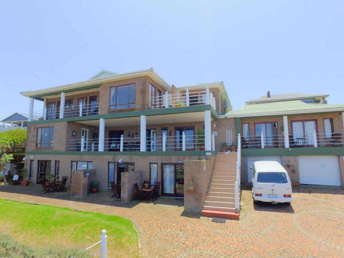 Amzee Bokmakierie Guest House Dana Bay Exterior foto